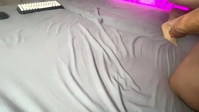 drkbthanie webcam