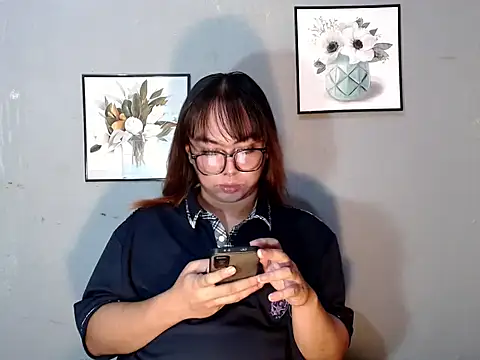 Asianblk_barbiedoll webcam