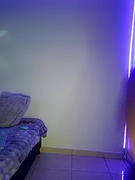 foxylisaflores (F young) - make me hot, im under your power