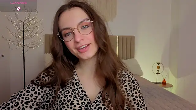 Real_cutie1 webcam