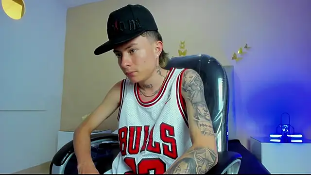 Nascary_Fox webcam