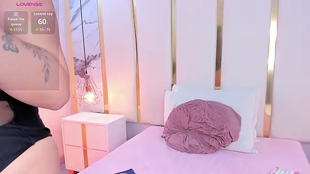KamilaVegga webcam