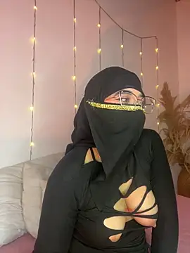 maisa_issa (F young) - spank my assx10