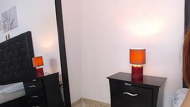 MidnightBella_ webcam