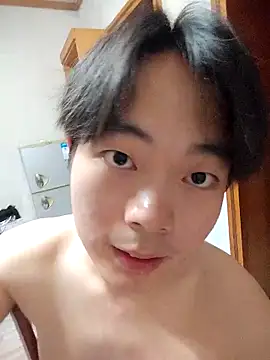 auroraghost00 (M young) - 露出下楼2层，撸动不停