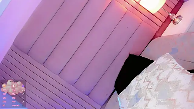 Camille_deluxe webcam