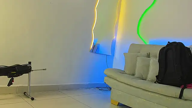 ArohomLester_ webcam