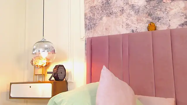 SabrinaDevill webcam