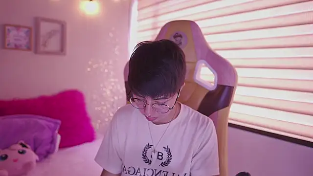 tommy_blue webcam