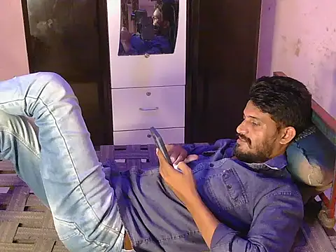 HotXKrish webcam