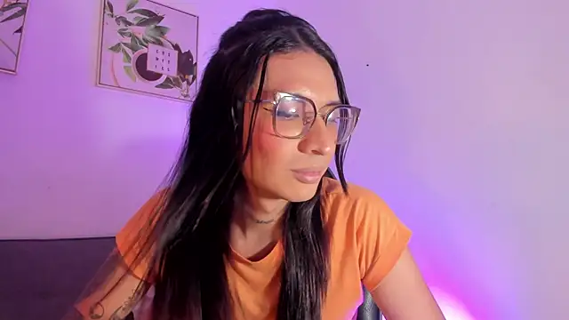 Maddie_Ray webcam