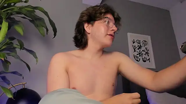 LucasMoraless webcam