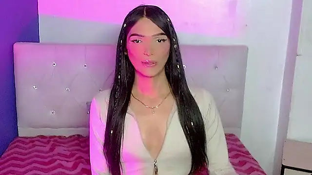 Model: x_isabella_x