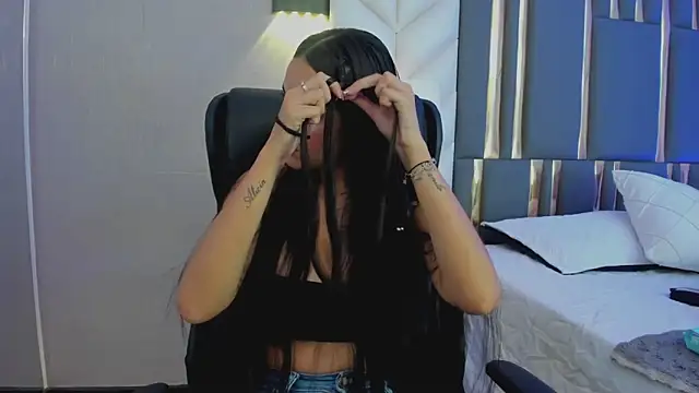 ChloeHarper_ webcam