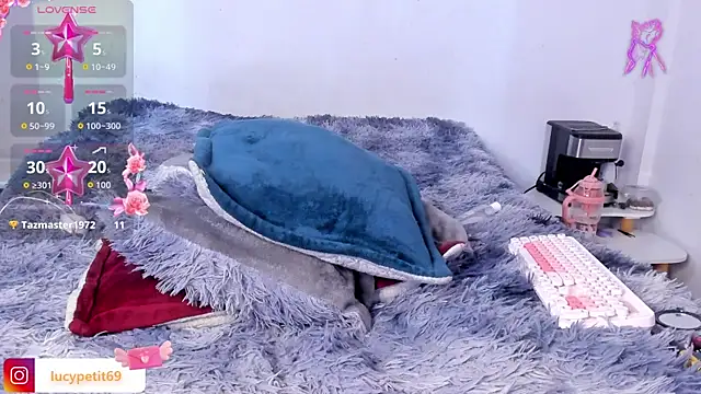 lucy_blush webcam