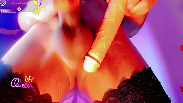 SophiaWild_ webcam