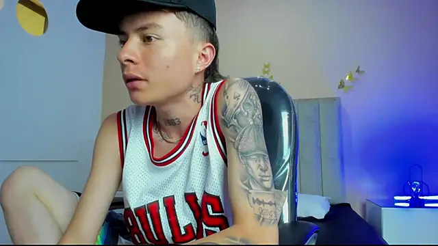 Nascary_Fox webcam