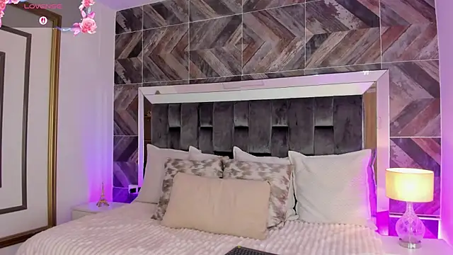 NaylaGrey webcam