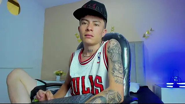 Nascary_Fox webcam
