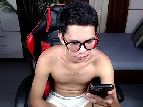 drinkmycumx webcam