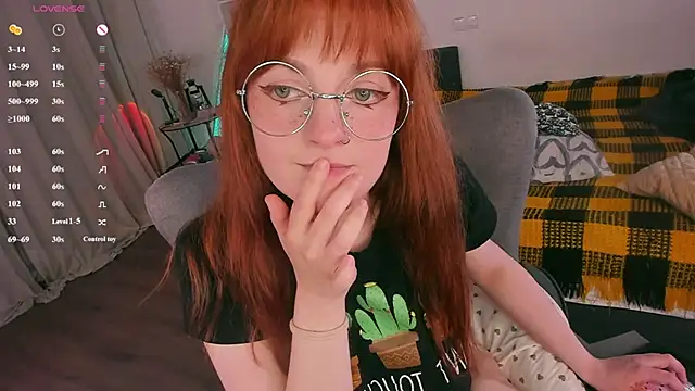 Alice_CutePerv webcam