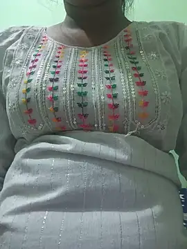 Khushi9870 webcam
