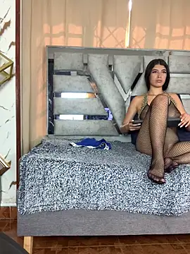 Antonella_And_Thiago webcam