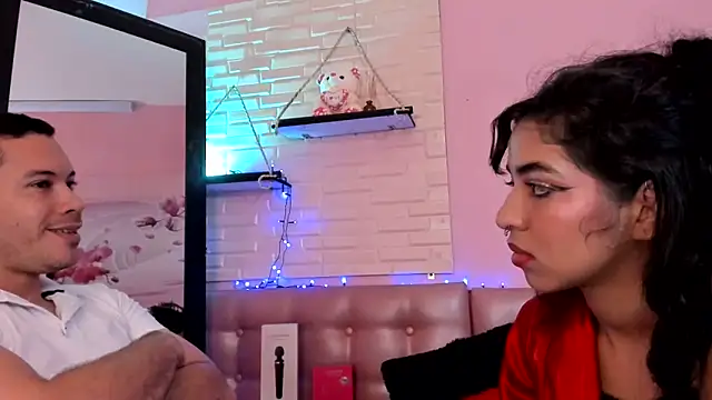 aronandmoli69 - Aronandmoli69's free webcam - UK Sex Cams