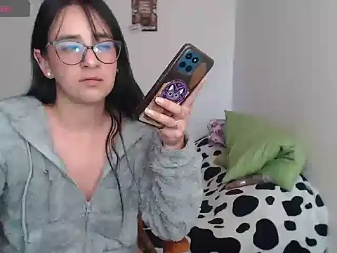 ASHLEYLOVE11 webcam