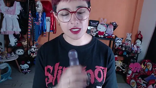 MissMiia2 webcam