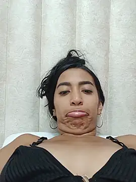 _Saraa- webcam