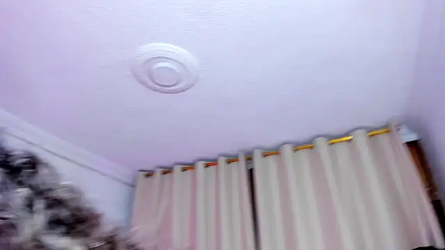 starmilf - StarMilf's free webcam - UK Sex Cams