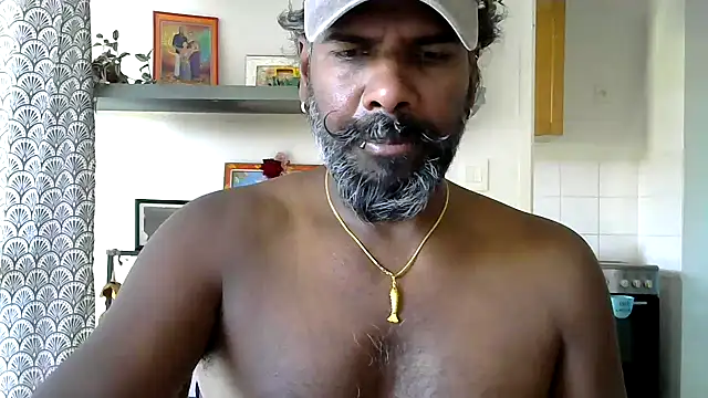 frenchblackc31 webcam