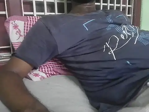 Tinku_1324 webcam