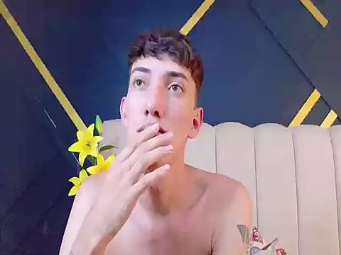 MichaelVasquex webcam