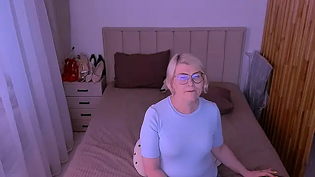 sabrinamacmarren webcam