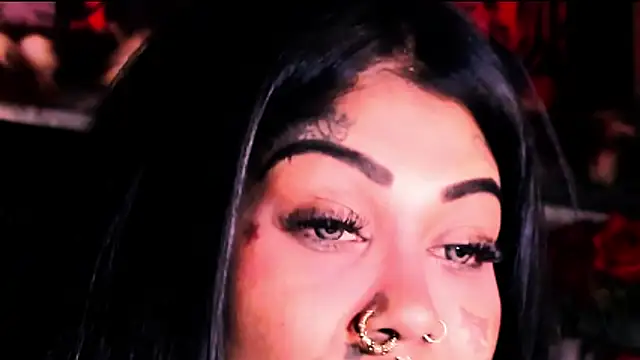 indian_dreamgirl webcam