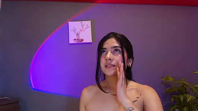 adara_johnson__ webcam