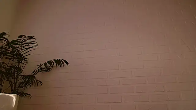 WhitePrincessLuna webcam