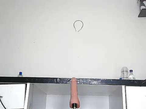 ElegantMiss live sex cam