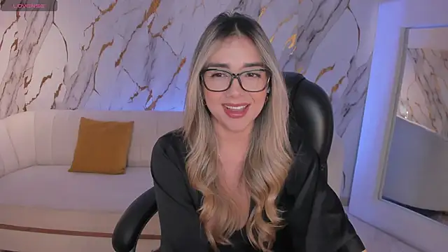 ChloePreston_ webcam