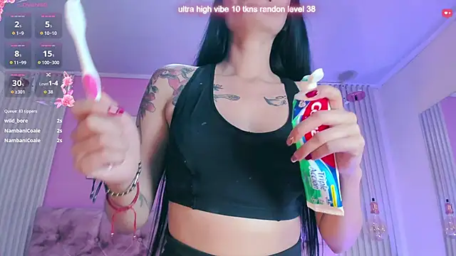 Ariana_west_ webcam