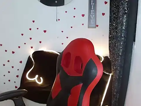 sven_fox723 webcam