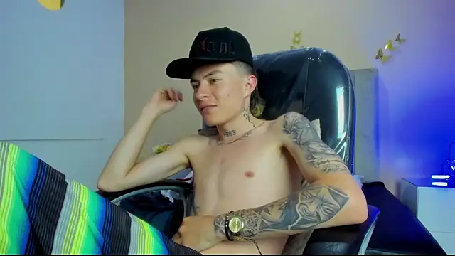 Nascary_Fox webcam