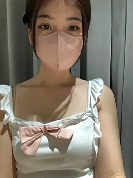 amateur pornstar GouGou-111