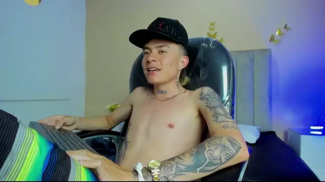 Nascary_Fox webcam