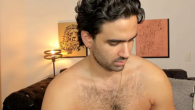 brad_martin (M young) - NAKED AND HARD DICK