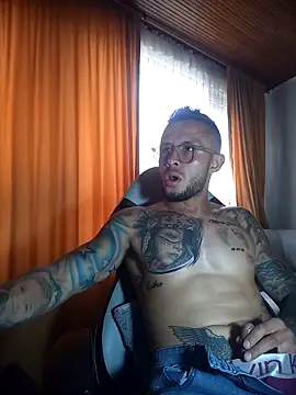 sebastian_horny webcam