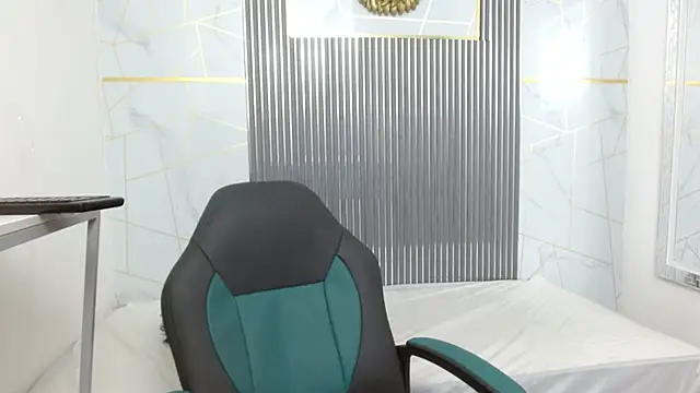 KittyStarmorbid webcam