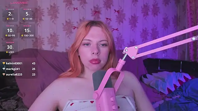 Cutie_Bambi webcam